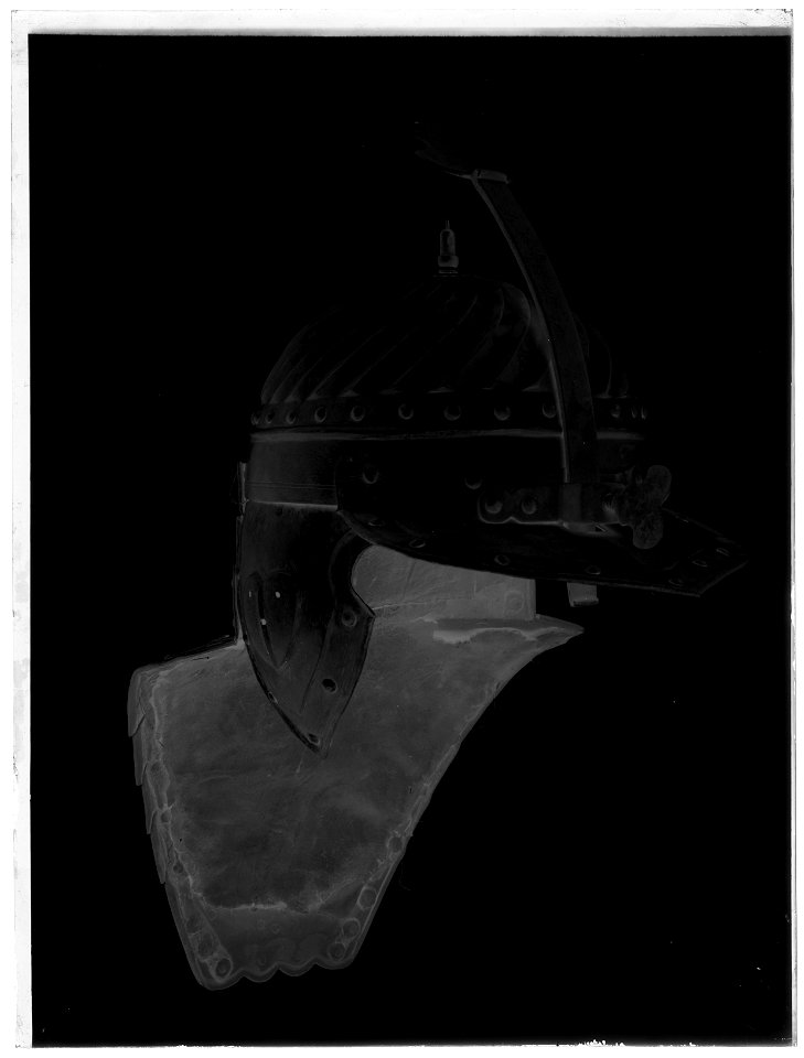 Hjälm-zischägge - Livrustkammaren - 77090-negative