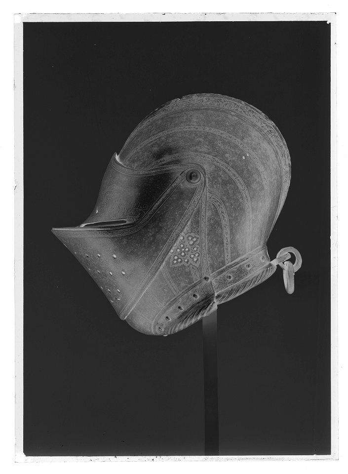 Hjälm - Livrustkammaren - 1202-negative