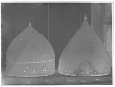 Hjälmar - Livrustkammaren - 25759-negative