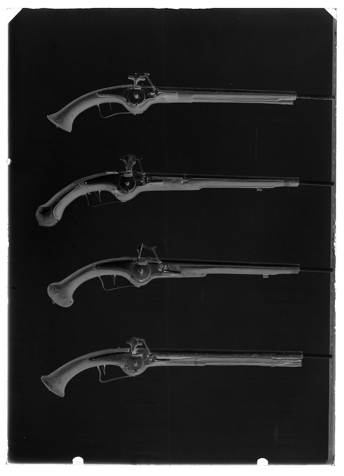 Hjullåspistoler - Livrustkammaren - 51655-negative