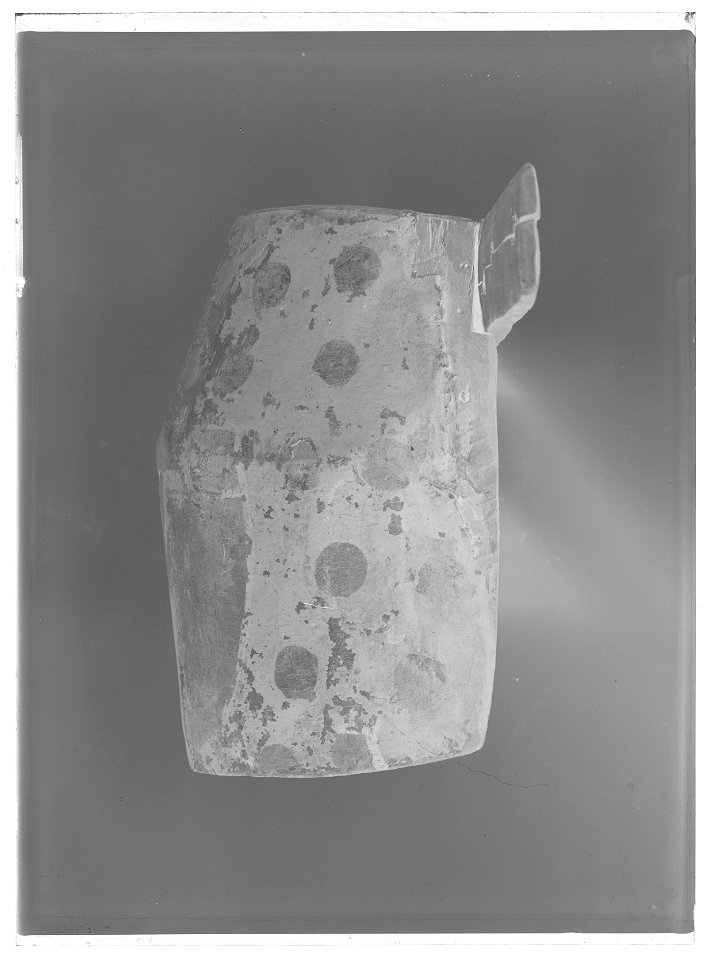 Hjälm till begravningsvapen - Strängnäs domkyrka - E 15869 - Livrustkammaren - 69466-negative