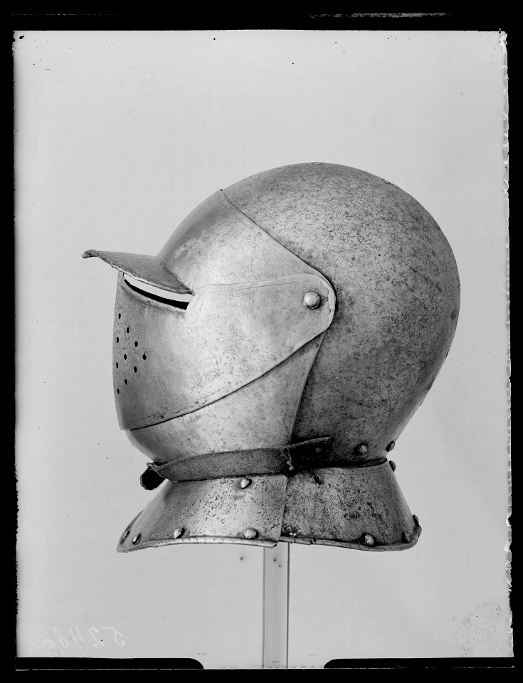 Hjälm, burgonet, 1600-tal - Livrustkammaren - 27834