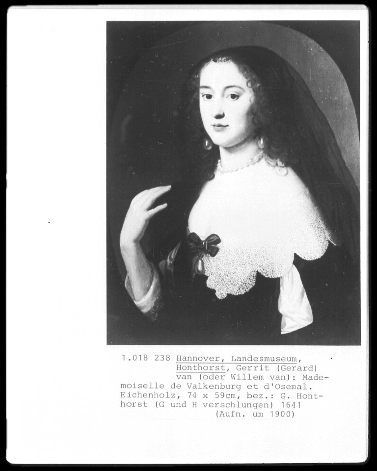 Honthorst - Bildnis der Mademoiselle de Valkenburg et D'Osemal (in Witwentracht), 1641, PAM 800