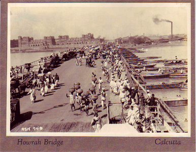 Howrah Bridge, Calcutta - a photo from c. the 1920's