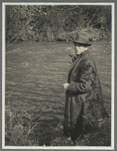 Howell T. Evans fishing in the Aeron river (5449713)