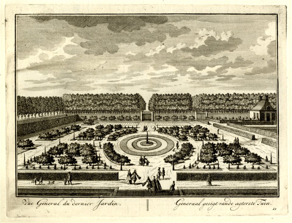 HUA-136030-Gezicht op de tuin aan de westzijde van het kasteel Zuilenstein bij Amerongen naast en achter het huis uit het noordoosten
