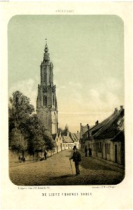 HUA-200054-Gezicht op de Onze Lieve Vrouwetoren te Amersfoort vanuit de Hellestraat