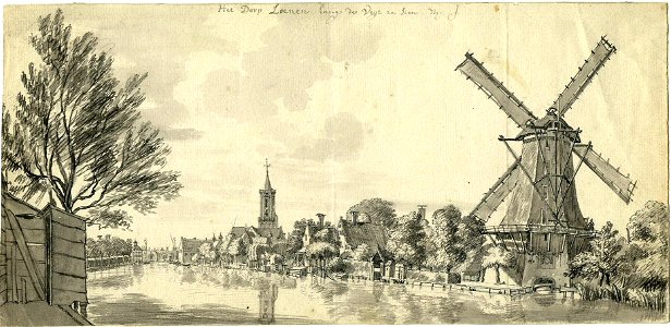 HUA-200650-Gezicht over de Vecht op Loenen met rechts de korenmolen De Hoop vanuit het noordoosten