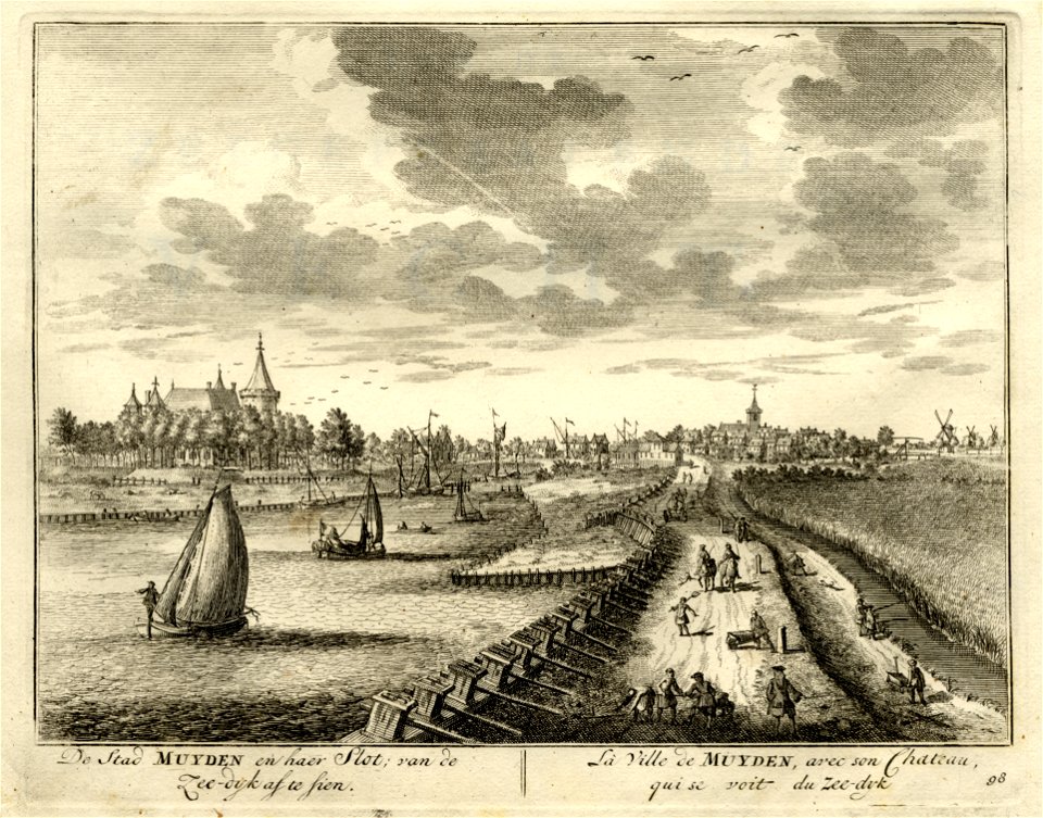 HUA-135687-Gezicht op de Vecht uit het noorden met links het Muiderslot en op de achtergrond de stad Muiden