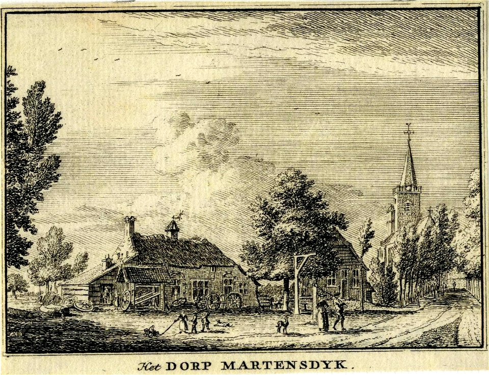 HUA-200737-Gezicht in het dorp Maartensdijk met een wagenmakerij en op de achtergrond de Nederlands Hervormde kerk