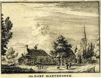 HUA-200737-Gezicht in het dorp Maartensdijk met een wagenmakerij en op de achtergrond de Nederlands Hervormde kerk