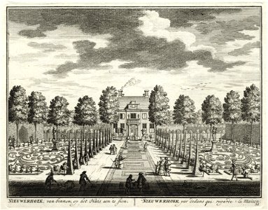 HUA-135747-Gezicht op de voorgevel van het huis Nieuwerhoek bij Loenen vanuit de tuin met broderieparterres
