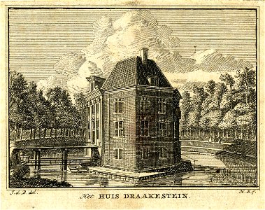 HUA-201187-Gezicht op de voor en zijgevel van het kasteel Drakestein te Lage Vuursche gemeente Baarn met de dubbele Utrechtse brug over de slotgracht uit het wes