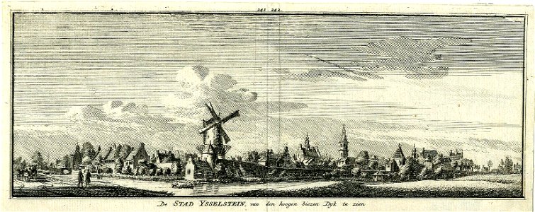 HUA-200257-Gezicht op IJsselstein vanaf de Hogenbiezen uit het zuiden met links de Benschopperpoort in het midden de korenmolen en rechts daarvan het stadhuis en