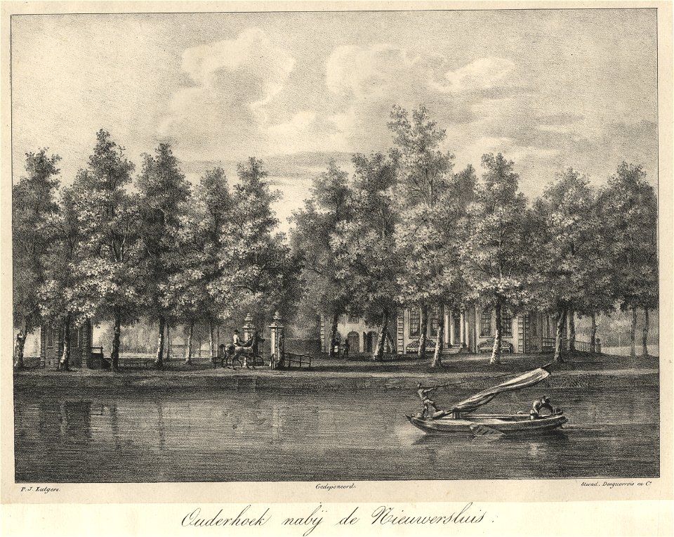 HUA-201776-Gezicht vanaf de Vecht bij Nieuwersluis op de buitenplaats Ouderhoek met van links naar rechts de theekoepel het inrijhek het koetshuis en het buitenh