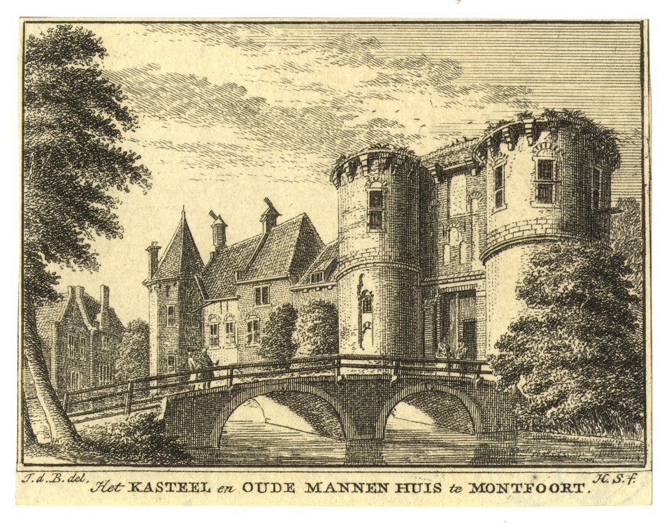 HUA-201596-Gezicht op het restant van de in 1672 verwoeste voorpoort van het kasteel Montfoort te Montfoort met links enkele gebouwen op de voorburcht