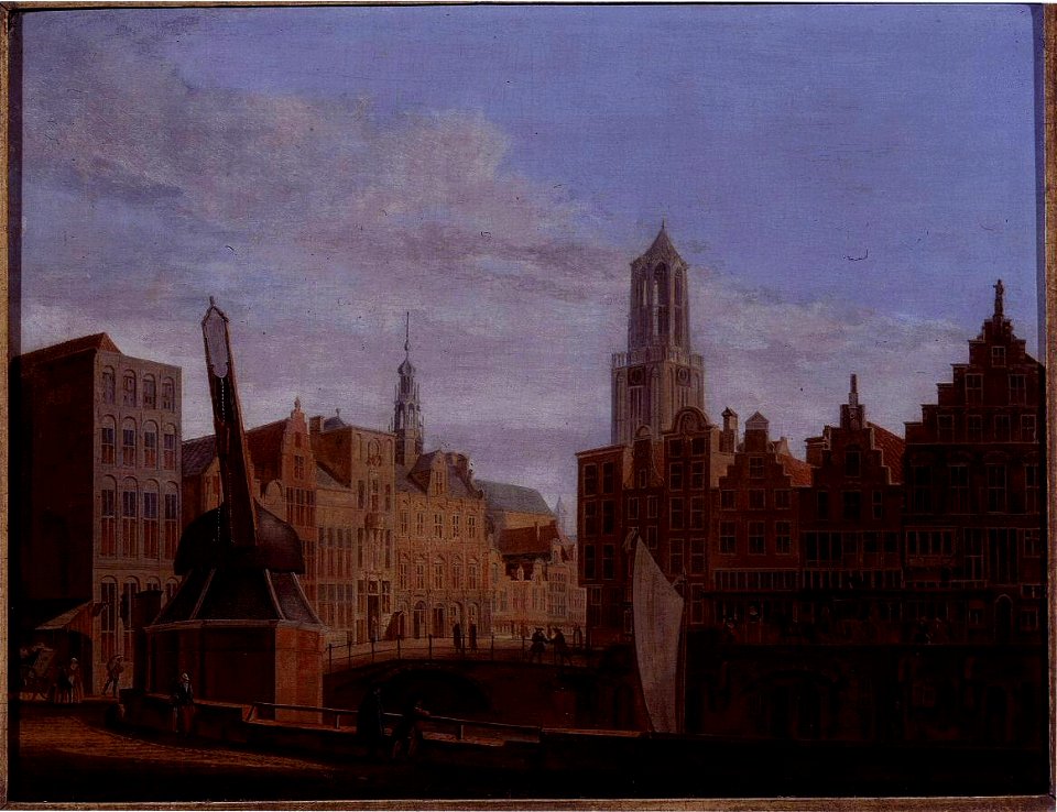 HUA-26159-Gezicht op de Oudegracht te Utrecht met de Stadhuisbrug uit het noordwesten met links de stadskraan het huis Keijserrijk en het stadhuis rechts de voo