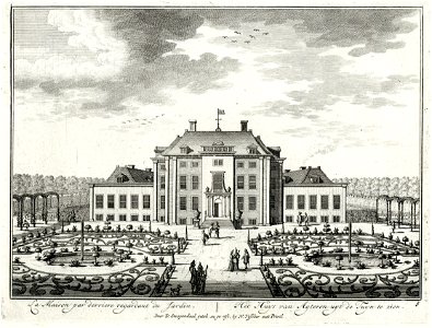 HUA-202203-Gezicht vanuit de tuin met broderieparterres op de achtergevel van het slot te Zeist l uit het zuidwesten