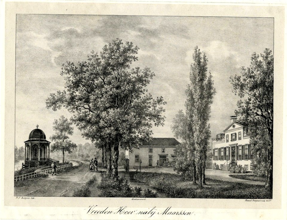 HUA-202038-Gezicht op een bocht van de Vecht bij Maarssen met rechts de voorgevel van het huis Vreeden Hoef en een bijgebouw en links de theekoepel aan het water