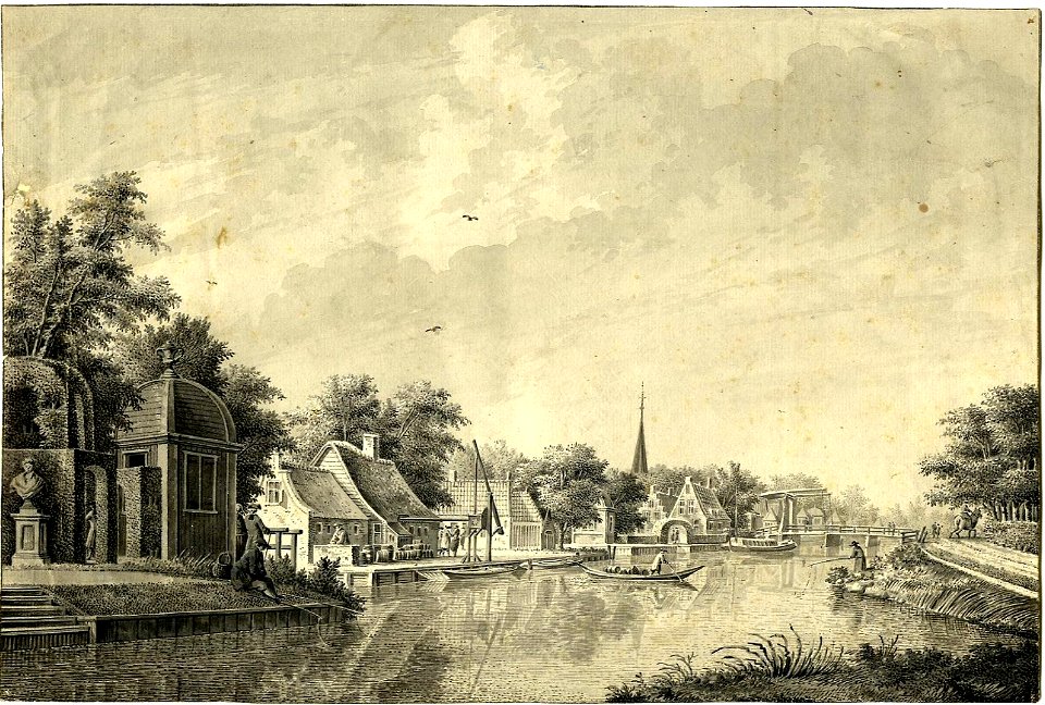 HUA-206142-Gezicht over de Vecht op het dorp Breukelen met links de theekoepel van het huis Boom en Bosch daarachter de brouwerij De Vijfhoek met de hijsbalk ver
