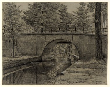 HUA-30967-Gezicht vanaf de werf aan de westzijde van de Nieuwegracht te Utrecht op de Paulusbrug uit het noorden