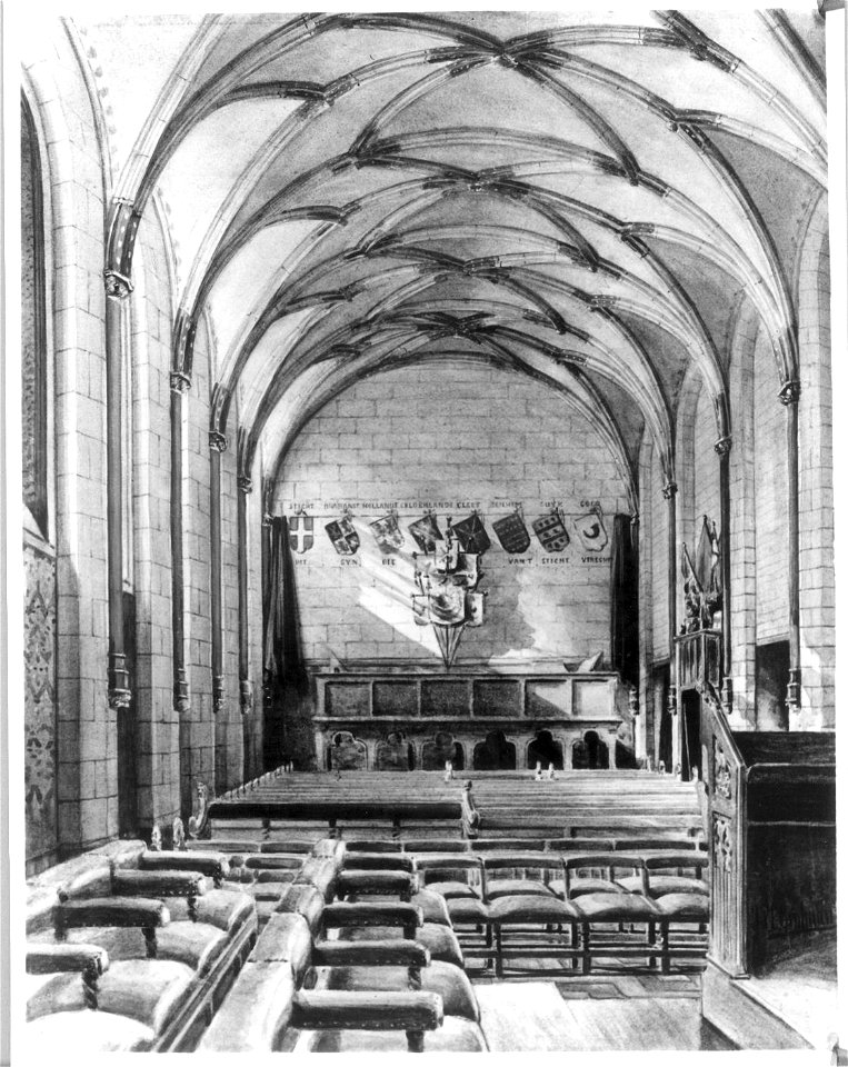 HUA-31413-Gezicht in de grote kapittelzaal van de Domkerk te Utrecht ingericht als groot auditorium uit het oosten