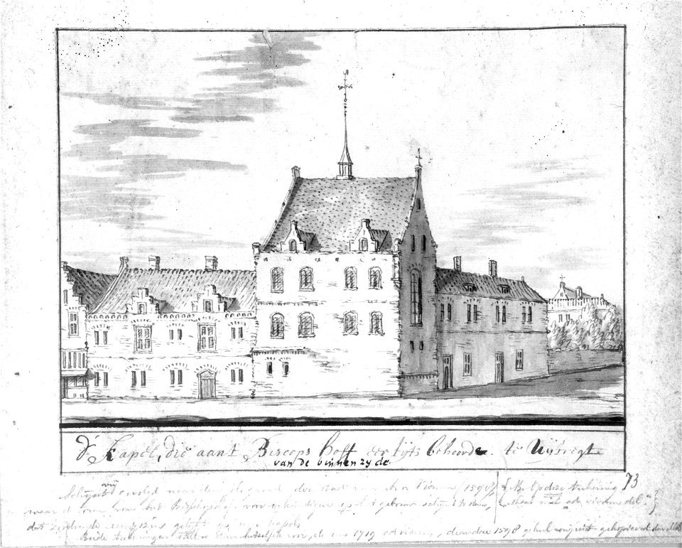 HUA-31284-Gezicht op de achterzijde van een van de gebouwen van het Bisschopshof te Utrecht aangeduid als hofkapel