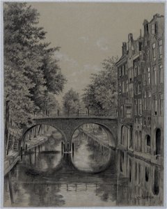 HUA-28253-Gezicht op de Oudegracht te Utrecht met de Gaardbrug en rechts de achtergevels van enige huizen aan de Lijnmarkt uit het noorden. Free illustration for personal and commercial use.