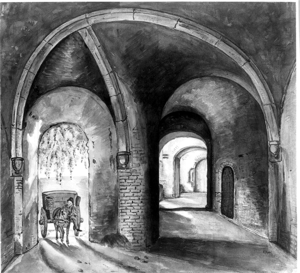 HUA-30911-Gezicht in het bastion Sterrenburg te Utrecht met de gang naar de binnenplaats en rechts de gang naar de bovenste geschutskelders in de loods