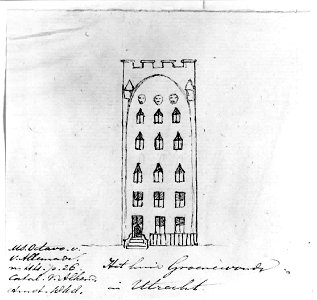 HUA-35817-Afbeelding van de voorgevel van het huis Groenewoude aan de Oudegracht te UtrechtNB Het huis Groenewoude heeft sinds 1917 het adres Oudegracht 151