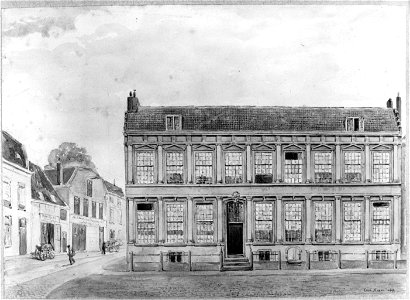 HUA-30675-Gezicht op de voorgevel van het huis Achter St Pieter 14 te Utrecht uit het westen met links de voorgevels van een aantal huizen aan het Pieterskerkho