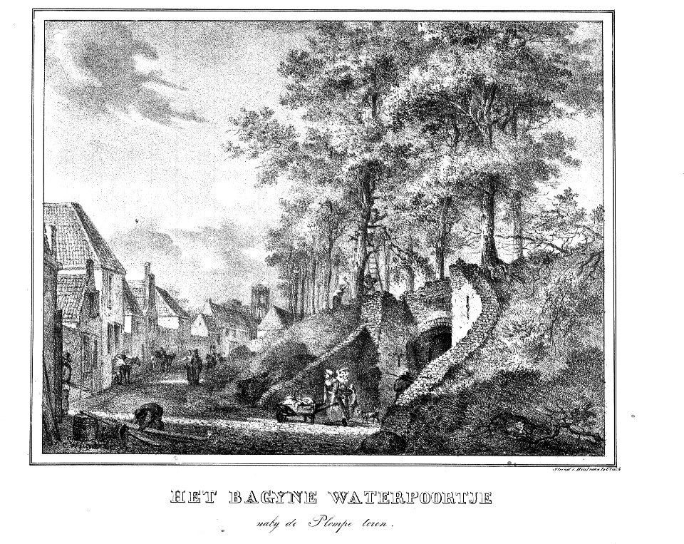 HUA-36735-Gezicht in de Achterstraat te Utrecht met de stadswal met het Begijnewaterpoortje uit het oosten op de achtergrond de Jacobitoren