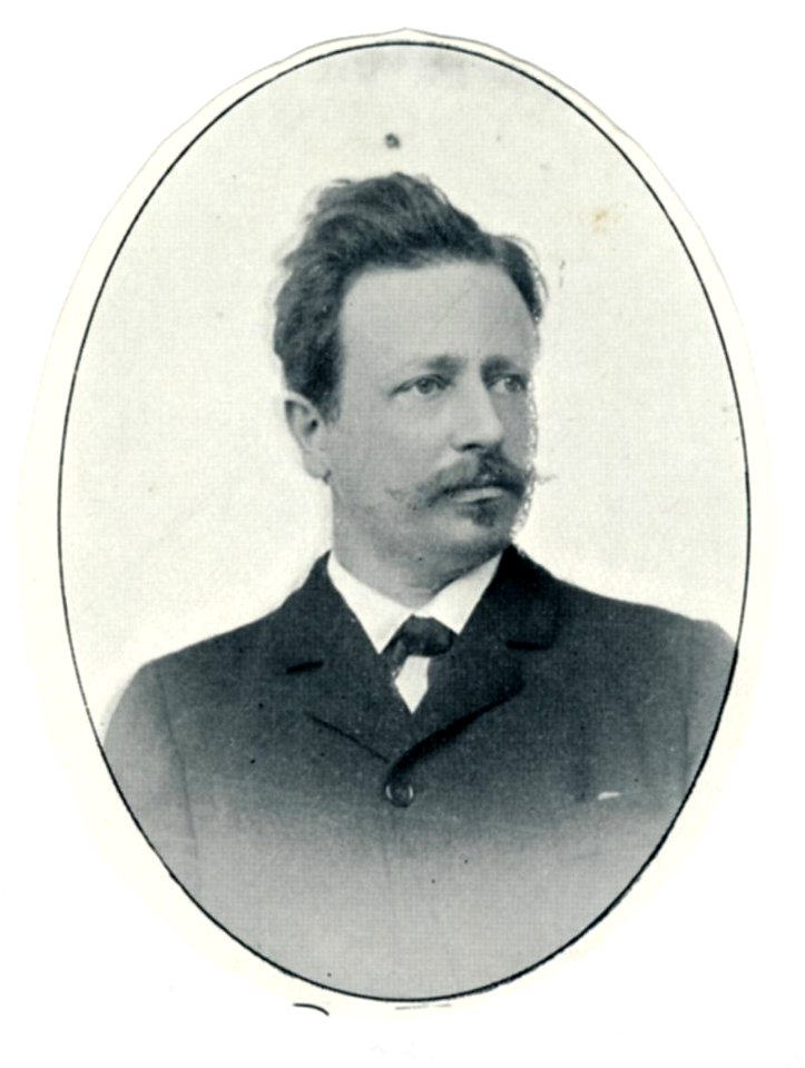 HUA-32096-Portret van Th Ziehen geboren 1862 hoogleraar in de geneeskunde aan de Utrechtse universiteit 1900 1903 Borstbeeld van voren in ovaal