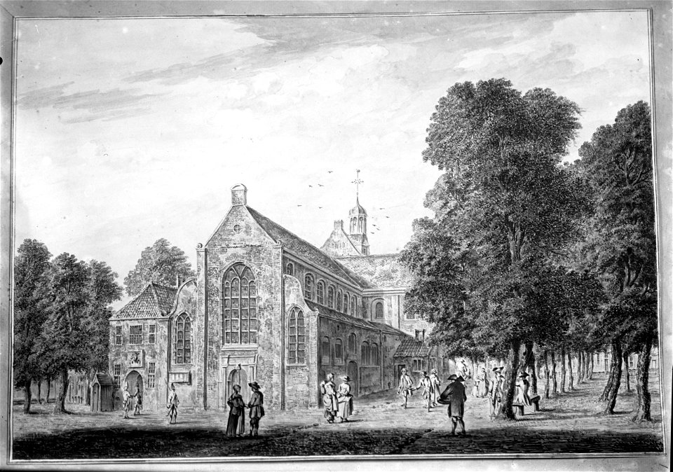 HUA-37197-Gezicht op de Janskerk op het Janskerkhof te Utrecht uit het zuidwesten met links van de kerk het gebouwtje van de Hoofdwacht