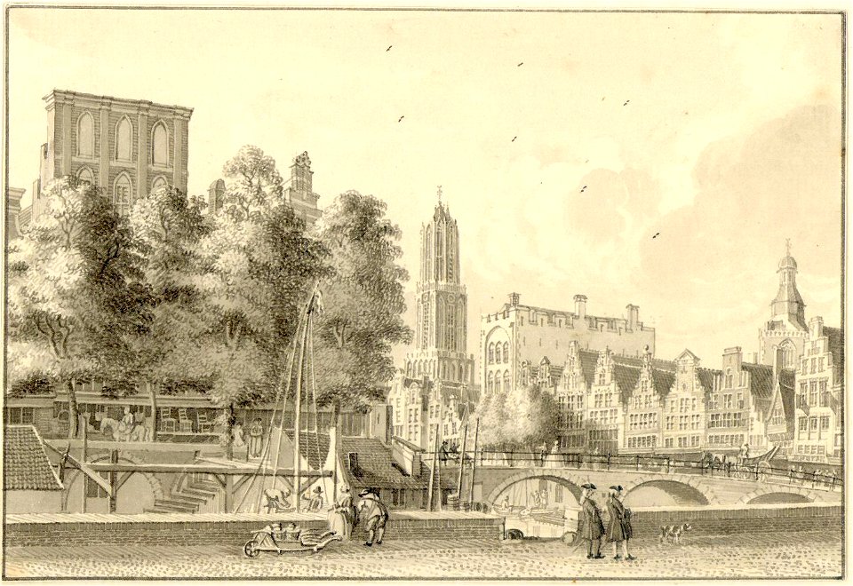 HUA-38542-Gezicht op de Oudegracht te Utrecht uit het noordwesten met de Bakkerbrug met links de hoge schijngevel van het huis Putruwiel nr 134 in het midden he