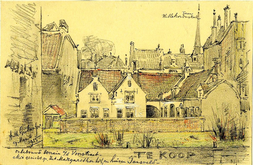 HUA-39464-Gezicht over een onbebouwd terrein aan de Voorstraat te Utrecht op de huizen aan de St Margaretenhof aan het Jansveld met rechtsachter de torenspits v