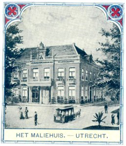 HUA-38664-Gezicht op de voor en de zijgevel van het Maliehuis Maliebaan 2 op de hoek van de Maliesingel en de Maliebaan te Utrecht uit het zuiden Het Maliehuis 