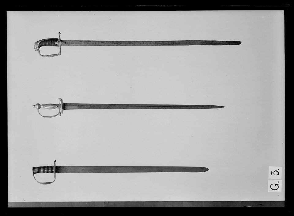 Huggare, Cutlass, Storbritannien ca 1800. Tjänstevapen för matroser i Storbritanniens flotta - Livrustkammaren - 17897