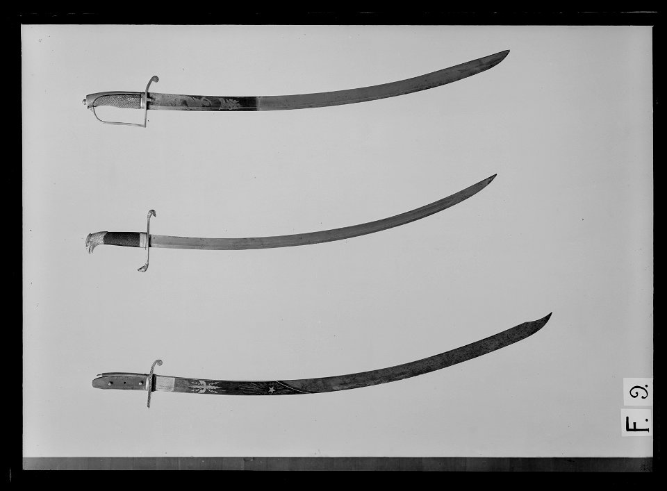 Husarofficerssabel, fäste Ryssland ca 1750-1800, klingan signerad Solingen ca 1750-1800 - Livrustkammaren - 52138