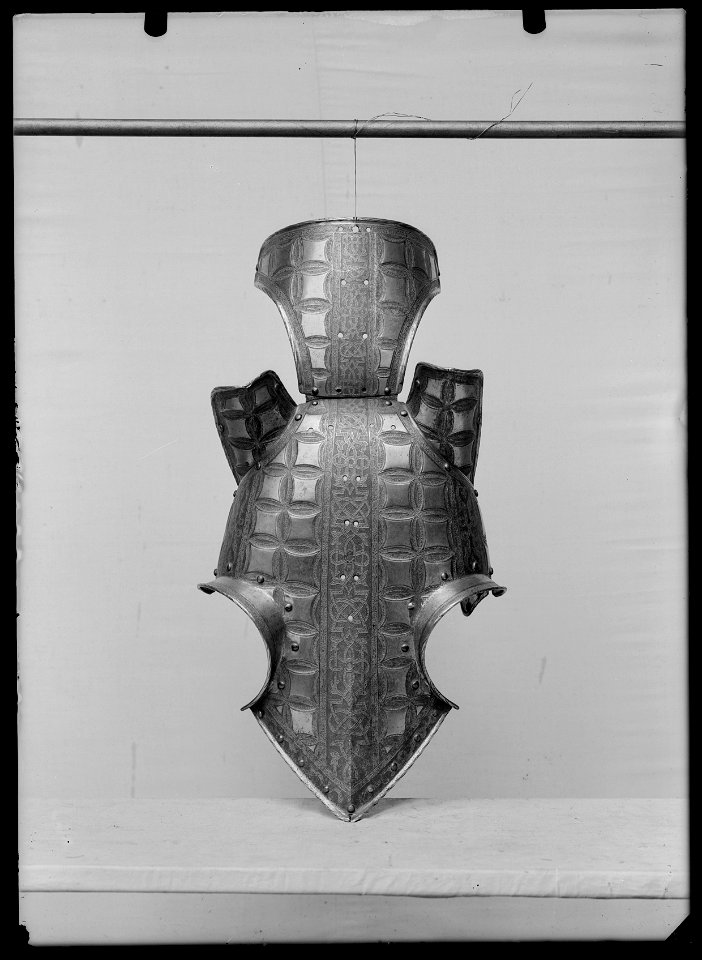 Häststjärna, tillverkad i Greenwich ca 1585, etsad och förgylld dekor - Livrustkammaren - 34560