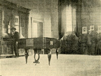 Il pianoforte di Gaetano Donizetti. Free illustration for personal and commercial use.