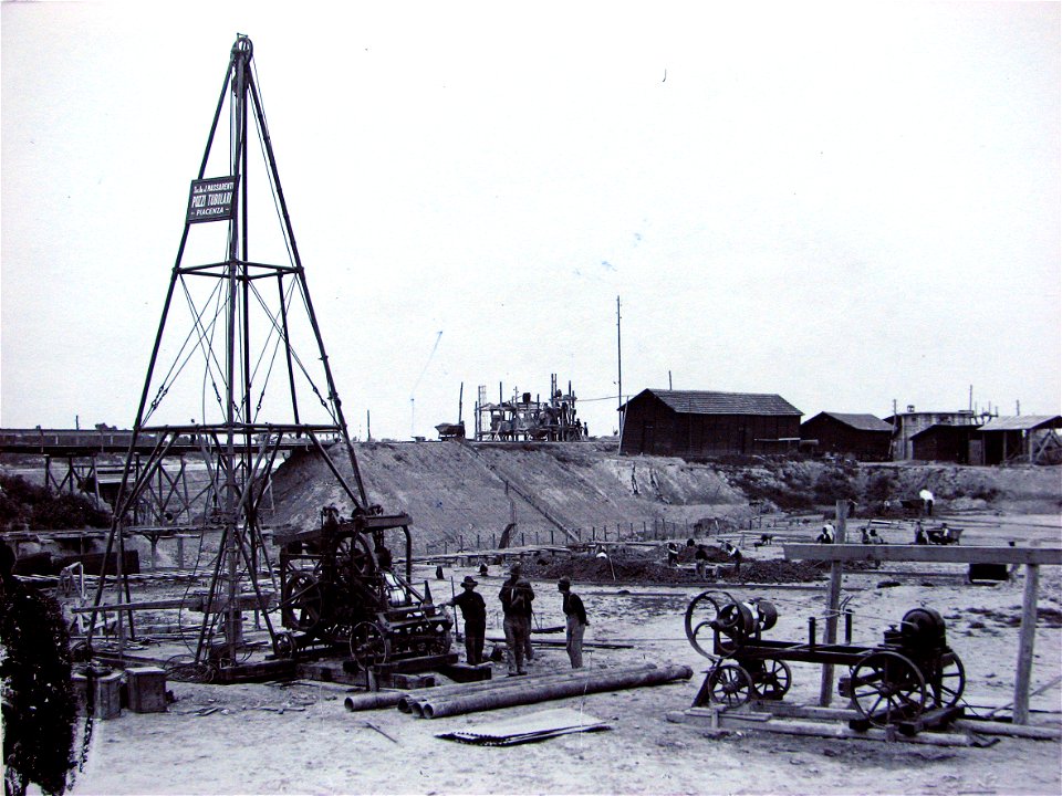 Impianti Massarenti, estrazione di petrolio, 1920 - san dl SAN IMG-00002944