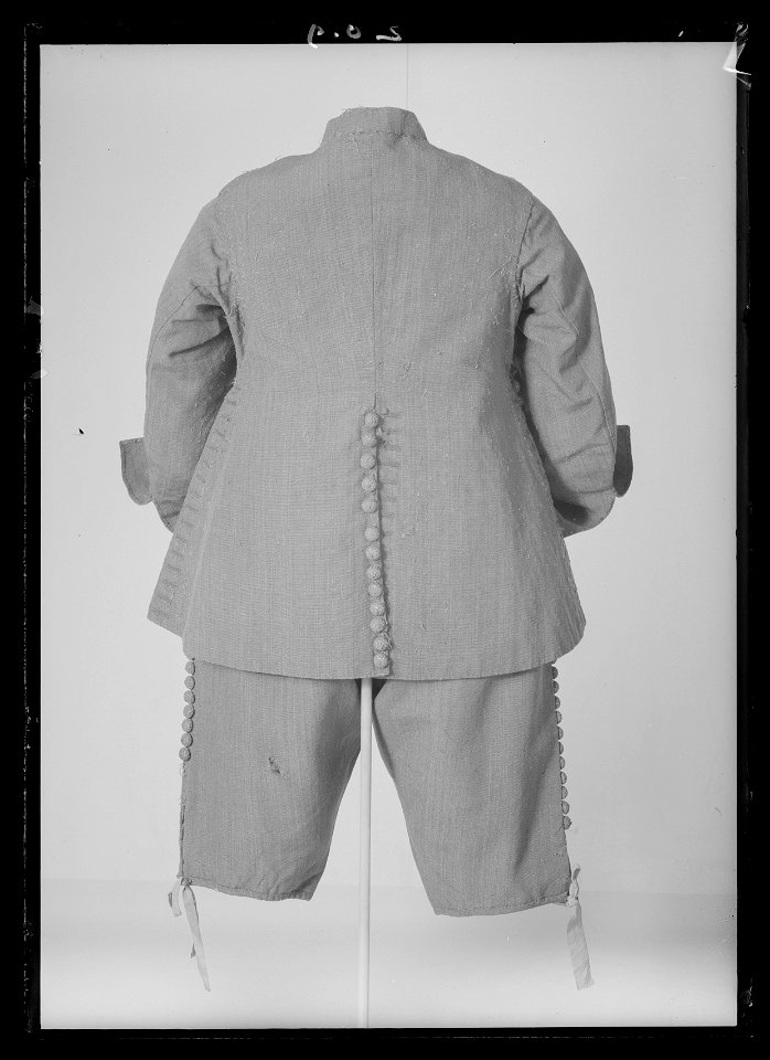 Jacka av grå kamlott. Tillhört Karl X Gustav (1622-1660) - Livrustkammaren - 27044