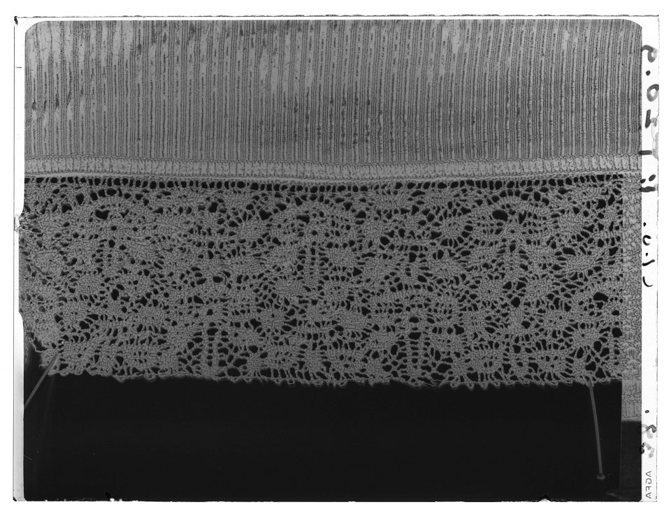 Jacka av svart sidenrips - Livrustkammaren - 79594-negative