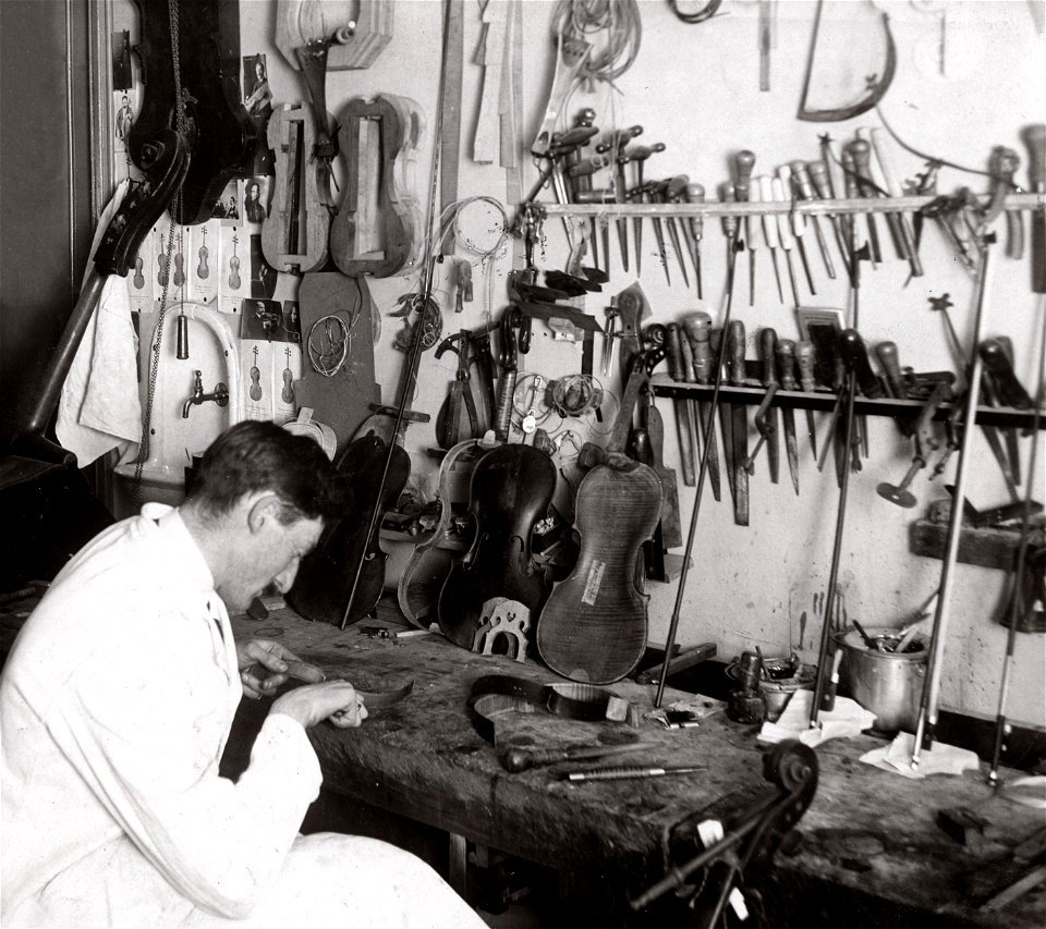 Jacques Hakkert at violin workshop Ph. Hakkert, Rotterdam, 1915