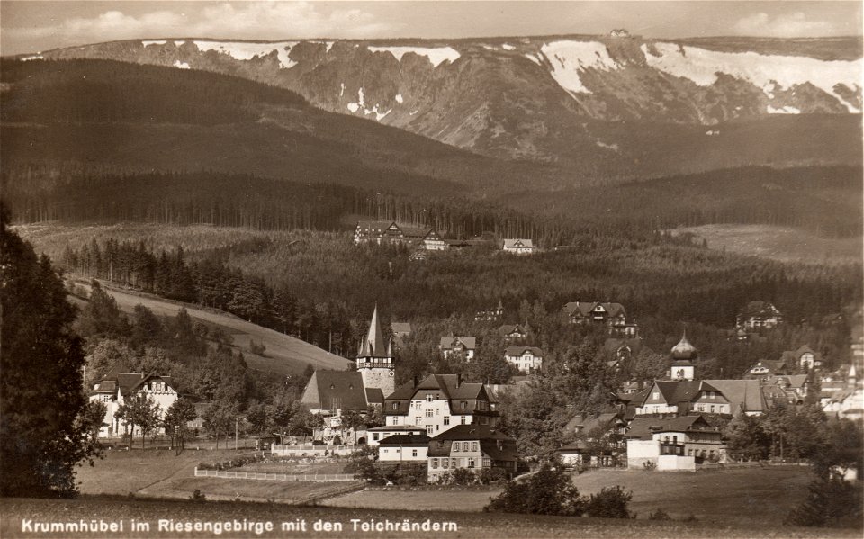 Krummhübel im Riesengebirge mit den Teichrändern