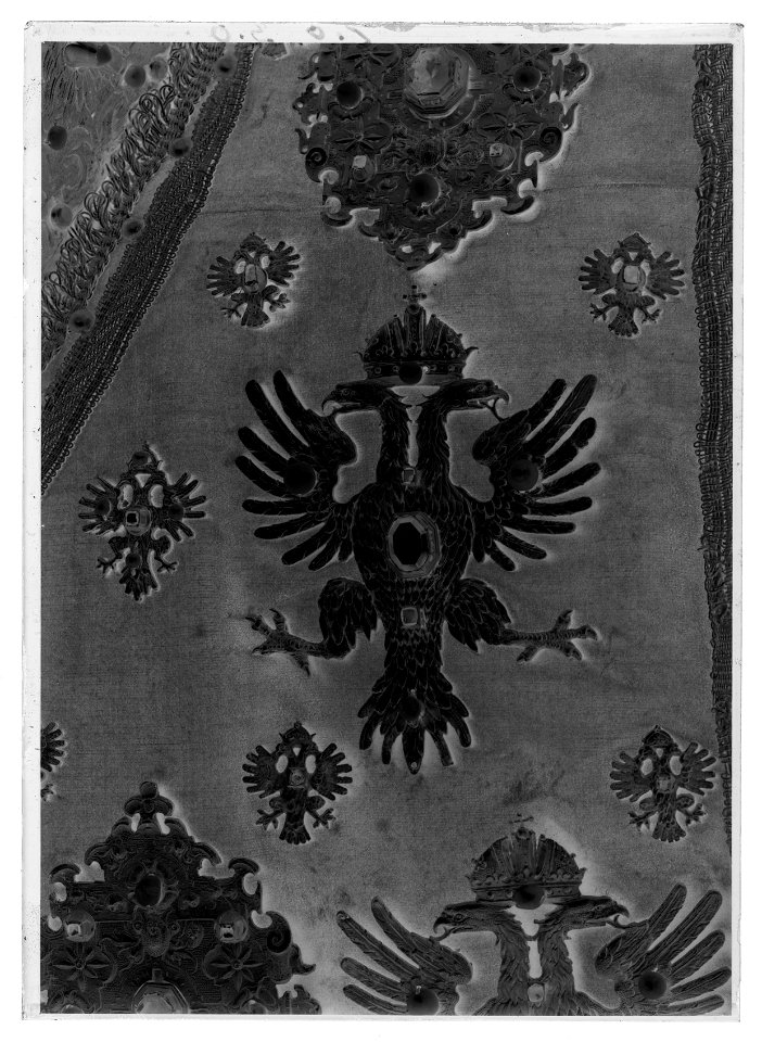 Kröningssadel - Livrustkammaren - 27215-negative