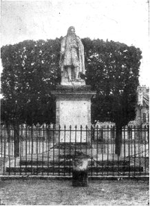 Jean statue Chateau Thierry