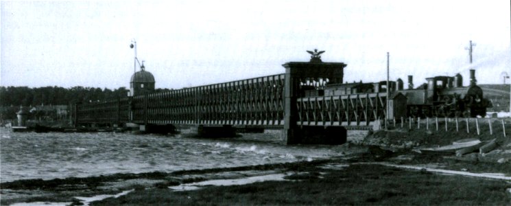 Jernbanebroen over limfjorden aalborg 1