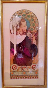 Jeune Bretonne ramassant des coquillages - Alfons Mucha. Free illustration for personal and commercial use.